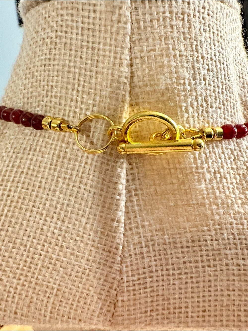 Artisan jewelry: “Isidella” coral, garnet, and crystal necklace - Picture 5 of 5